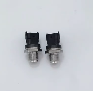 Great Wall Hover H3 <span class=keywords><strong>CUV</strong></span> H5 Wingle 2.8TC/2.5TCI Capteur de rampe de carburant haute pression Nouveau métal - Product Image 2