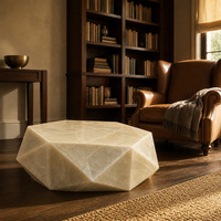 Table basse de luxe en marbre blanc naturel en forme de diamant pour salon, construction durable, finition polie