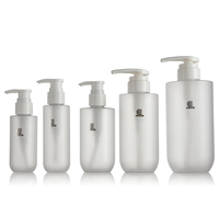 Bouteilles en plastique PET transparentes givrées de 100 ml, 120 ml, 200 ml, 300 ml, 500 ml avec pompe à pression