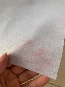 Bán buôn nhà máy bán thân thiện với môi dính nóng chảy đôi <span class=keywords><strong>Dot</strong></span> 65% <span class=keywords><strong>Polyester</strong></span> 35% <span class=keywords><strong>nylon</strong></span> không dệt <span class=keywords><strong>interlining</strong></span> - Product Image 3