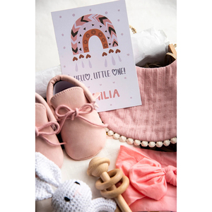 Coffret cadeau rose pour bébé fille avec lapin en crochet, hochet en bois, chaussures de bébé, carré en mousseline, bavoir réversible pour nouveau-né, ensemble cadeau pour bébé - Product Image 5
