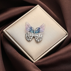 Broche de Mariposa con Pedrería, Estilo Europeo, Aleación de Zinc, Accesorio de Joyería para Mujer, Corsage para Fiesta - Product Image 4