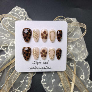 नाखूनों पर हाथ से नक्काशीदार और चित्रित पैटर्न नाखून पर थोक कृत्रिम बादाम प्रेस - Product Image 4