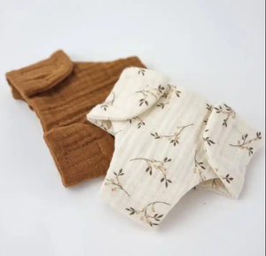 Couches pour poupées Miniland personnalisées de 38 cm, en mousseline, imprimé floral uni, couches pour poupées, vêtements pour poupées - Product Image 2