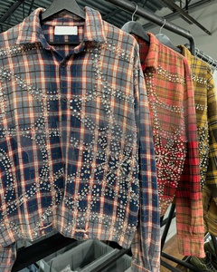 T-shirt Personalizzata <span class=keywords><strong>con</strong></span> Stampa Cristallo Oversize, <span class=keywords><strong>Bottoni</strong></span>, Maniche Lunghe, Motivo a Quadri, Diamanti, Strass, Flanella, Taglio Corto, Lavaggio Acido per Uomo - Product Image 3