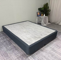 Cadre de lit d'hôtel simple réglable en hauteur de 10 pouces / 13 pouces, base en métal, structure en acier pour auberge de jeunesse avec revêtement en tissu, OEM