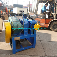 Machine de séparation de fil d'acier de pneu usagé avec un rouleau rainuré et un rouleau lisse/machine de recyclage de pneu