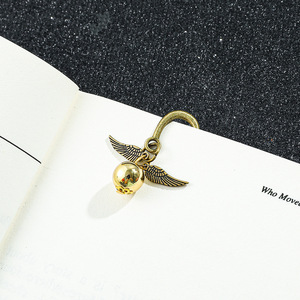 Marcapáginas de Metal con Plumas Retro al por Mayor, Marcapáginas de Dibujos Animados de la <span class=keywords><strong>Snitch</strong></span> de las Reliquias de la Muerte, Marcapáginas de Películas de Anime - Product Image 2