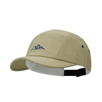 Casquette de camionneur en nylon imperméable à 5 panneaux avec logo brodé en montagne personnalisé à séchage rapide OEM Casquette de sport de camping en plein air respirante pour hommes