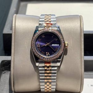 Montre à cadran violet haut de gamme - Lunette sertie de diamants, mouvement automatique avec fenêtre de date classique, unisexe - Product Image 4