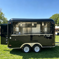 Kiosques de vente ambulante, cafés, stands de hot-dogs, glaces, cuisines, chariots à hamburgers, caravanes, remorques alimentaires mobiles