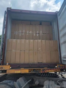 Co Color Folder Matは、安全なスペースを作成するように設計された環境にやさしい折りたたみ式ベビープレイマットです。 - Product Image 6