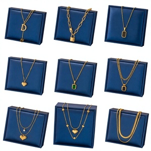 <span class=keywords><strong>Collana</strong></span> <span class=keywords><strong>con</strong></span> Ciondolo a Cuore <span class=keywords><strong>e</strong></span> Farfalla Stratificato in Acciaio Inossidabile Personalizzato TD, Placcato Oro 18K <span class=keywords><strong>con</strong></span> Zirconi, Regalo Donna, Vendita all'Ingrosso - Product Image 1
