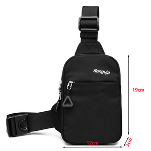 Logo personalizzato <span class=keywords><strong>Mini</strong></span> borsa a spalla singola in Nylon borsa a <span class=keywords><strong>tracolla</strong></span> impermeabile da uomo borsa da esterno Unisex con <span class=keywords><strong>tracolla</strong></span> regolabile - Product Image 2