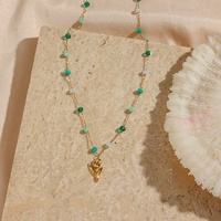Collier pendentif en perles acryliques avec charme de tulipe exquis, plaqué or 18 carats PVD, chaîne de perles pour femmes