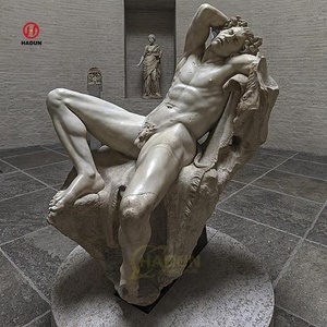 Sculpture de Satyre Ivre en Marbre Naturel Ancien de Taille Naturelle pour la Décoration de Musée à Vendre - Product Image 5