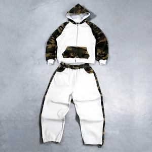 Ensemble de survêtement pour homme en coton épais personnalisé, comprenant un pantalon de survêtement oversize ample et un sweat à capuche camouflage brodé zippé, style patchwork - Product Image 1