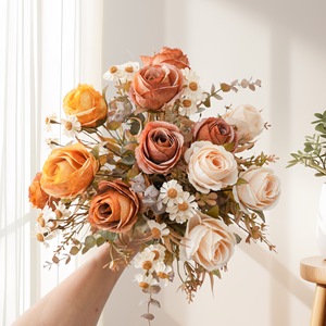 Bouquet de roses artificielles CallaFloral rose, violet, jaune, café, beige, décoration intérieure - Product Image 1