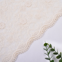 Nouveau design 2026 Tissu brodé de sequins cordés, pailleté et duveteux, motif floral rose, 130 g/m², 130 cm