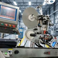 Machine d'étiquetage double face pour bouteilles plates carrées, produits biotechnologiques et cosmétiques