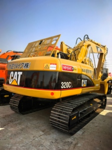 Excavatrice CAT 320CL d'occasion, performances fiables, engin lourd Cat320CL, prix avantageux en promotion. - Product Image 6
