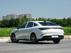 BYD Seal 07 DM-i Premium 135km CLTC EV Reichweite <span class=keywords><strong>B</strong></span>+ Klasse PHEV Limousine Autobahn NOA Tägliches Stadtfahrverkehr - Product Image 4