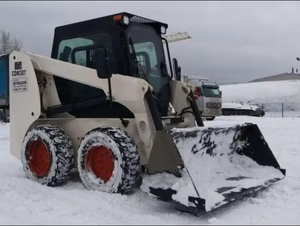สินค้าขายดี รถตักล้อยาง Skid Steer รุ่น Cdm307 เครื่องจักรก่อสร้าง 3 ตัน 44.74 กิโลวัตต์ พร้อมระบบไฮดรอลิกไพลอต - Product Image 6