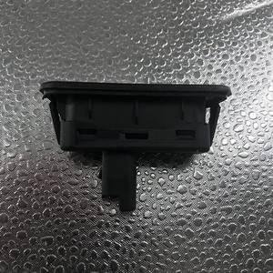 Central Locking System <b>Push</b> <b>Button</b> <b>Switch</b> Dc 12V Plastic Trunk Control For 8200076256 - Product Image 4