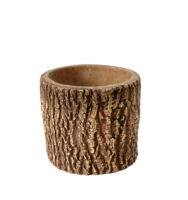 Un pot de fleurs en silex de forme simple et belle