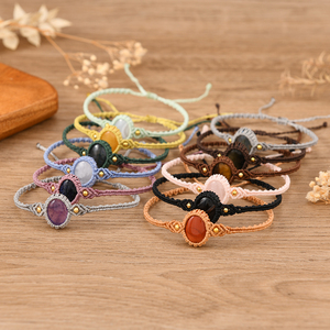 Braccialetto Unisex Regolabile in Corda Intrecciata con Cristallo Naturale Ovale di Labradorite, Gioiello Curativo in Quarzo - Product Image 3