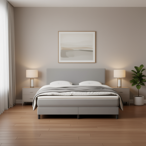 Base de Cama Tapizada en Terciopelo Gris Claro, Tamaño California King, Diseño Minimalista, Estilo de Cama Suave - Product Image 2