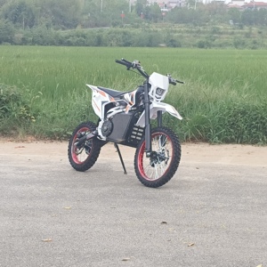 <b>72V</b> 17 Inch Adult Motorcycle Cross Dirt Bike with 83cm Seat Height - Product Image 4
