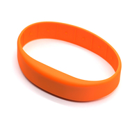Bracelet RFID en silicone réglable 13.57MHz HF étanche pour une utilisation en salle de sport Bracelet RFID caractéristique vibrante