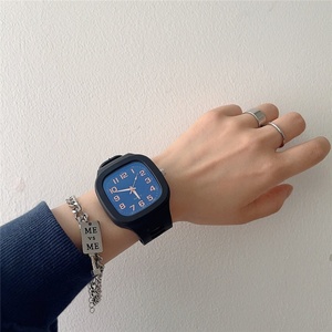 Montre à quartz pour enfants, bracelet en silicone, montre décontractée colorée pour garçons et filles - Product Image 2