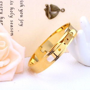 Shiny Polished 18K Gold Plated Color <b>Stainless</b> <b>Steel</b> Unfading Jewelry for <b>Men</b> Women Wristband Bangle <b>Bracelets</b> for Punk Gift - Product Image 4