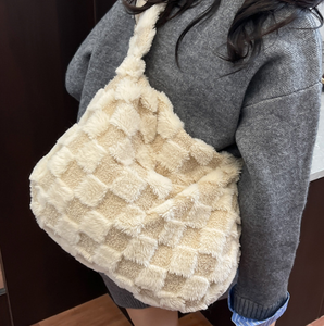 2026 Yeni Moda Peluş Çanta Bayan Büyük Kapasiteli Tote Çanta Bayan Kış Çantası Kadınlar İçin Çapraz Askılı Çanta - Product Image 2