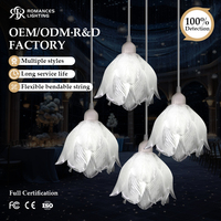 Décoration de fête de mariage, lumière suspendue au plafond, forme de fleur en acrylique, luminaire suspendu LED pour la décoration d'événements de mariage
