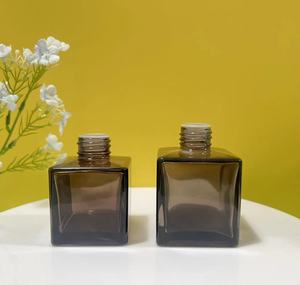 Máy Khuếch Tán Không Khí Trong Phòng Nước Hoa Máy Khuếch Tán Hương Liệu Bằng Thủy Tinh Màu Đen Hình Tròn Rỗng Chai Thủy Tinh Thơm - Product Image 5