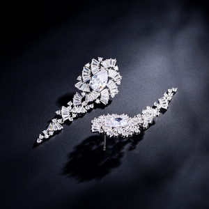 RAKOL EP357 Boucles d'oreilles de soirée de fiançailles en forme de feuille avec zircon cubique - Product Image 4