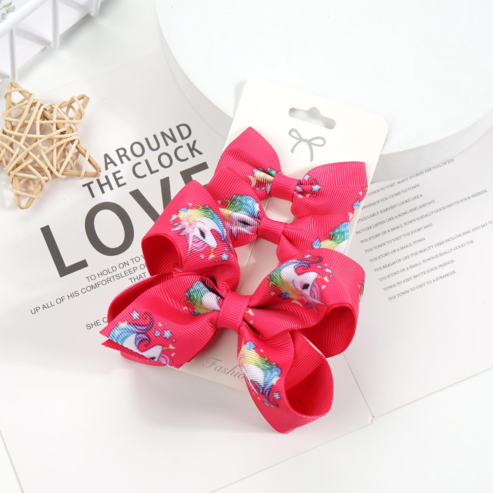 ยูนิคอร์นสีแดงกุหลาบ