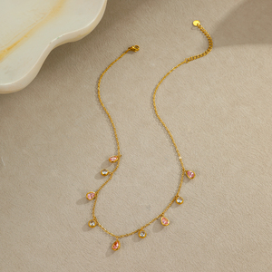 NIMAI Trendy Damen Halskette aus Glänzendem Edelstahl, PVD 18K Vergoldet, Zirkonia-Anhänger mit Wassertropfen - Product Image 4
