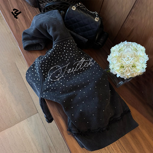 Felpe <span class=keywords><strong>con</strong></span> Cappuccio Crop Top <span class=keywords><strong>con</strong></span> Zip e Logo Personalizzato in Strass, Abbigliamento Streetwear Femminile di Alta Qualità, Invernali Y2K in Cotone Felpato, Vestibilità Slim - Product Image 2