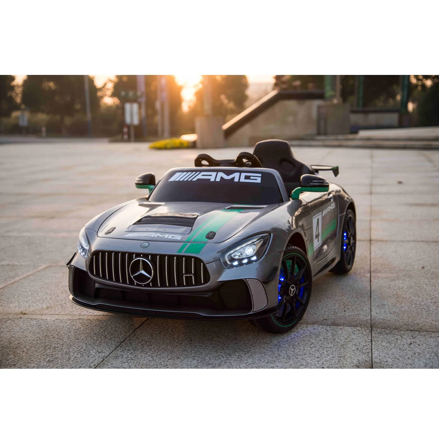 Voiture Mercedes Benz GT4 AMG, en plastique, avec télécommande, pour enfants, véhicule