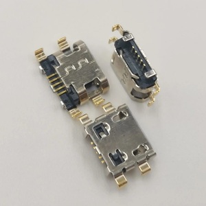 100 pièces connecteur de chargeur USB pour <span class=keywords><strong>Motorola</strong></span> <span class=keywords><strong>Moto</strong></span> <span class=keywords><strong>G6</strong></span> <span class=keywords><strong>Play</strong></span> G6play <span class=keywords><strong>xt1922</strong></span>-3-4-5 <span class=keywords><strong>G6</strong></span> Plus G6plus xte26 prise de Port de station de charge - Product Image 2