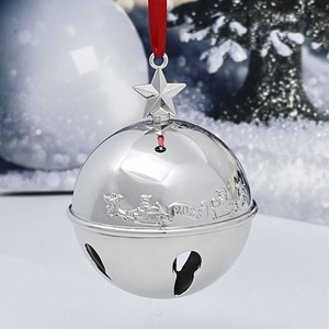 ระฆังเงินประจำปีของประดับต้นคริสต์มา<span class=keywords><strong>ส</strong></span>แ<span class=keywords><strong>ล</strong></span>ะของที่ระลึกวันหยุดที่มีรูปทรง<span class=keywords><strong>ล</strong></span>ูกบอ<span class=keywords><strong>ล</strong></span> - Product Image 3