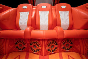 2025 Kinlife personnalisé couleur Kayak <span class=keywords><strong>Kano</strong></span> canoë plastique V profond aluminium bateau de pêche CE approuvé moteur intérieur dérive en plein air - Product Image 4