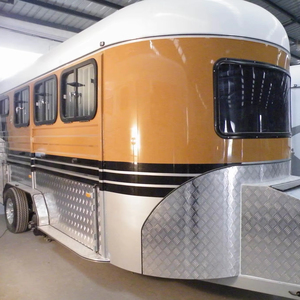 Remorque de camping pour 3 chevaux de luxe, remorques pour chevaux légères, imperméables et modernes - Product Image 1
