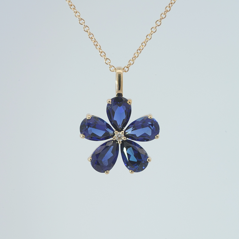 ทองคำ 10k สีเหลือง + แซฟไฟร์สังเคราะห์