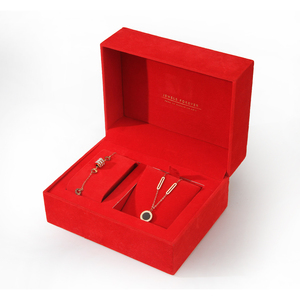 กล่องบรรจุภัณฑ์ของขวัญสำหรับเครื่องประดับ สร้อยคอ แหวน กำไลข้อมือ พร้อมพิมพ์โลโก้ตามสั่ง ลายนูน แม่เหล็ก ถาดโฟมแข็ง ทนทาน รีไซเคิลได้ - Product Image 4