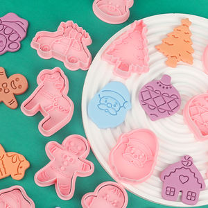 <span class=keywords><strong>Emporte</strong></span>-pièces en plastique de <span class=keywords><strong>Noël</strong></span>, moule <span class=keywords><strong>à</strong></span> biscuits, cheval, dessin animé 3D, argile DIY, patte de chien imprimée, écologique, fête - Product Image 4